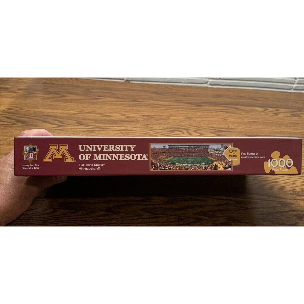 Master Pieces University Of Minnesota , TCF Bank Stadium 1000 Panoramic Puzzle‎